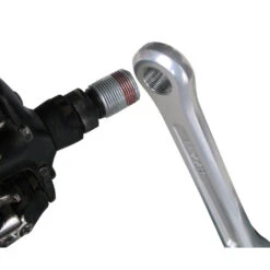 Kit De Réparation Filetage Manivelle De Pédale 5/8"x24 Tpi PE-04700 VAR -Pièces détachées vélo Magasin Kit reparation taraudage manivelle var 4